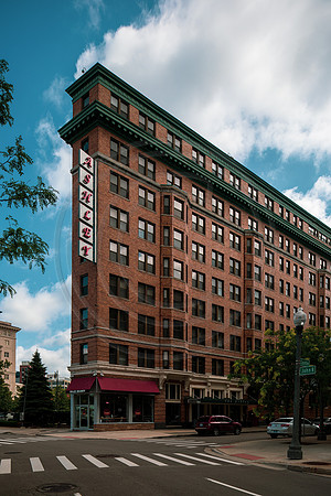 downtown-detroit-9497