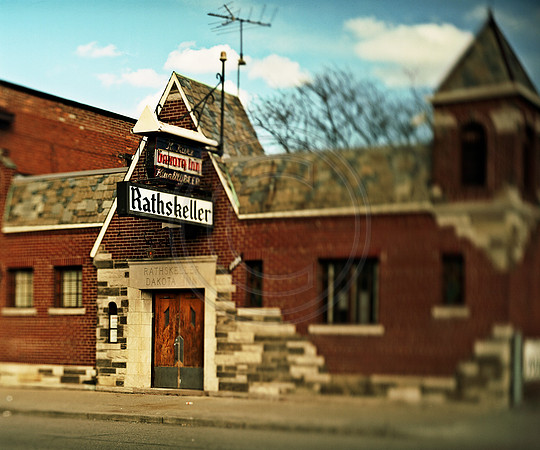 The Dakota Inn